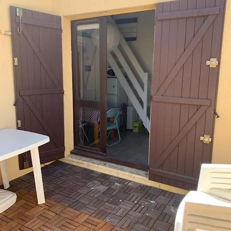 T2 Bis Terrasse Port *